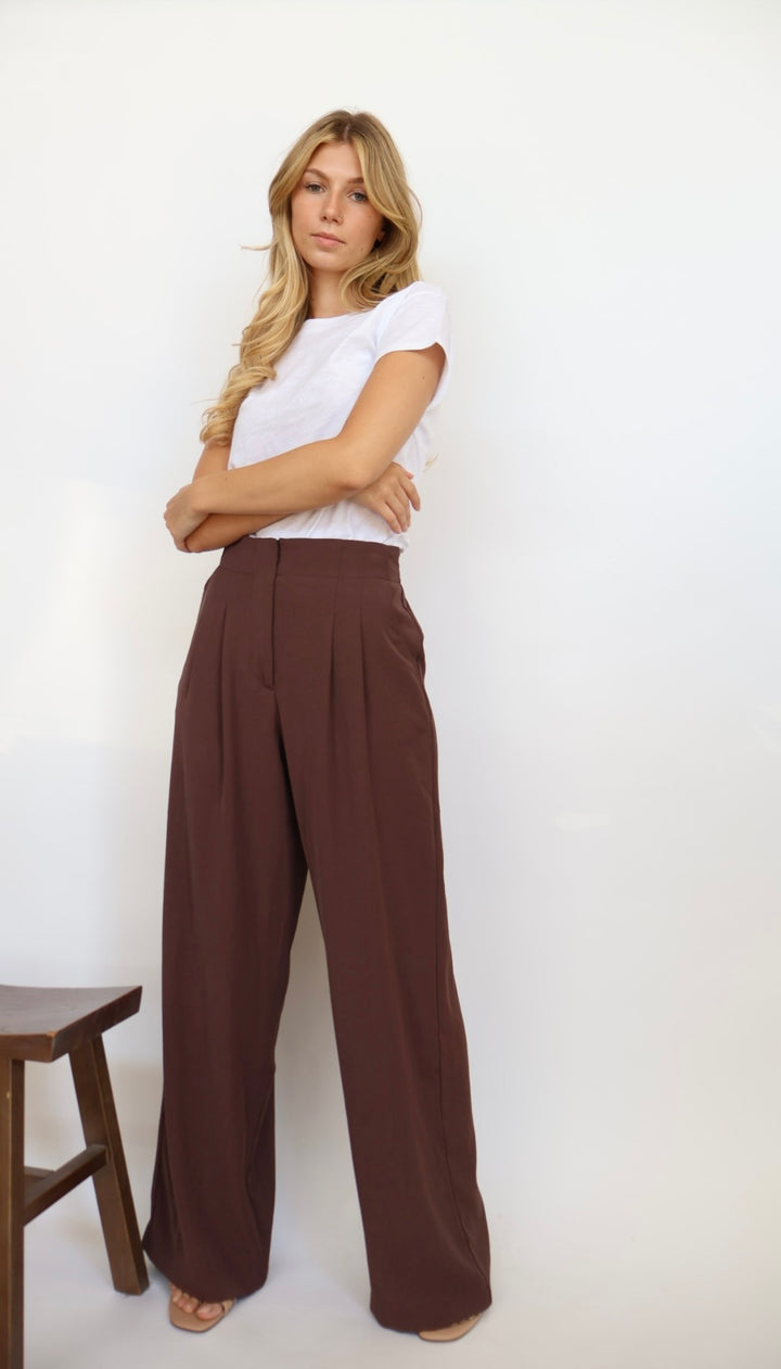 Core Wide Leg Trouser