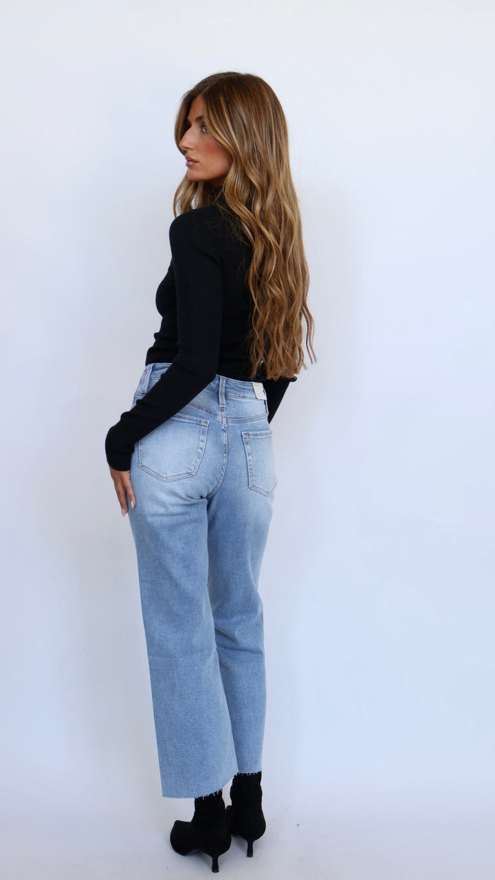 Annie High Rise Ankle Slim Wide Leg