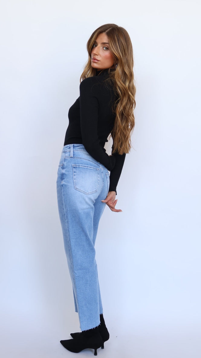 Annie High Rise Ankle Slim Wide Leg