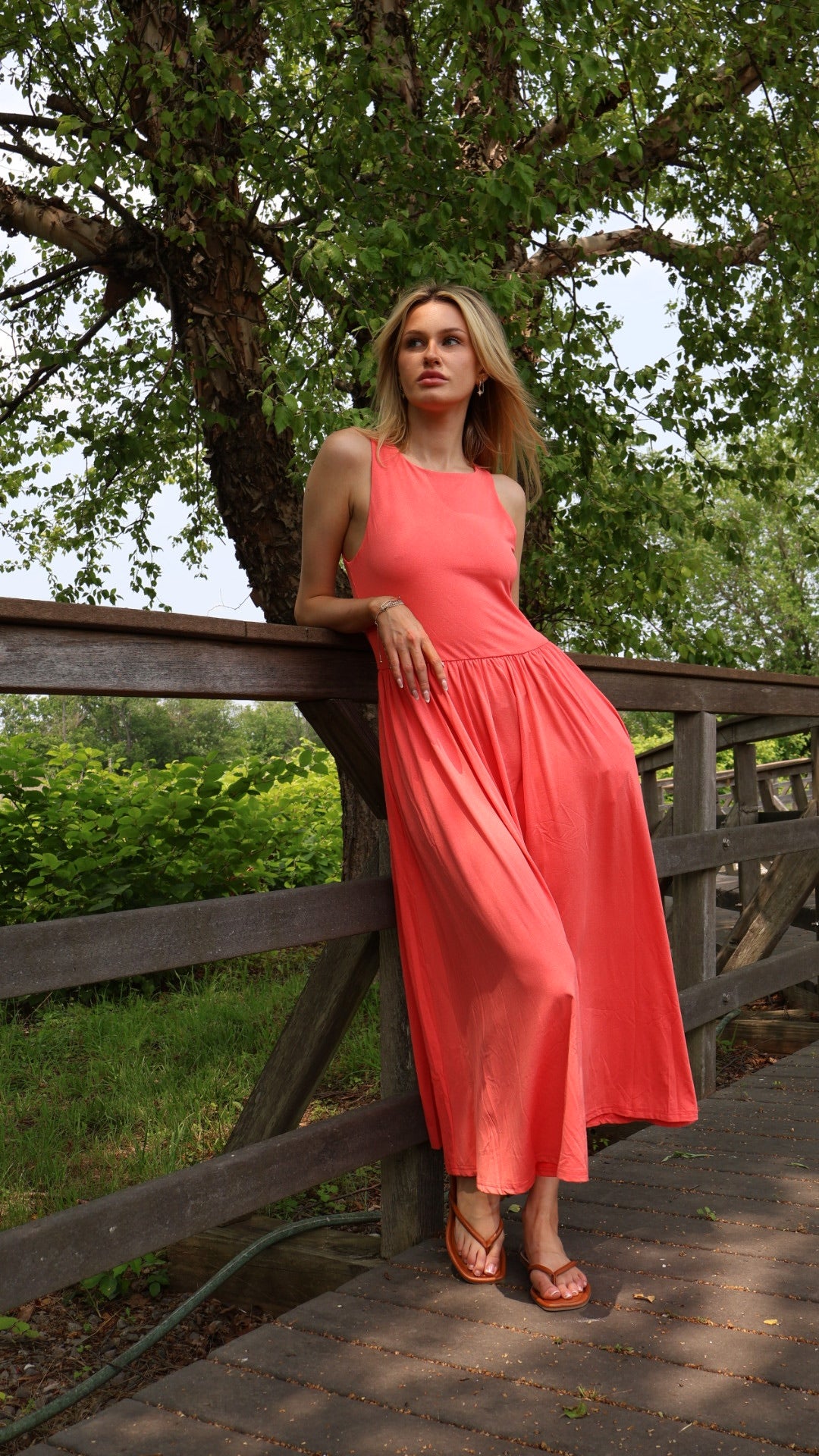 Elena Midi Dress x Large / Coral / SVA23007
