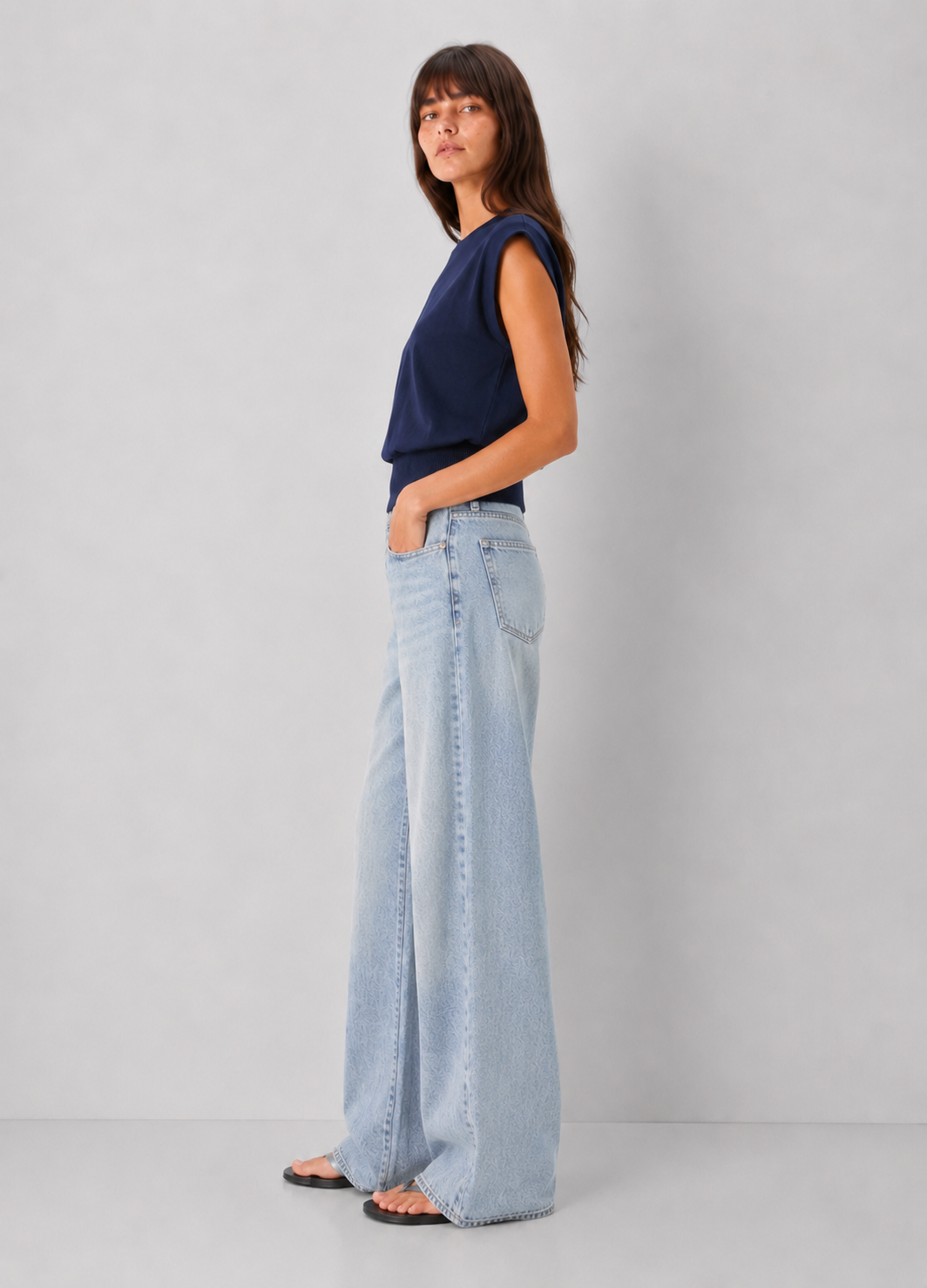 Sleeveless Knitted Top