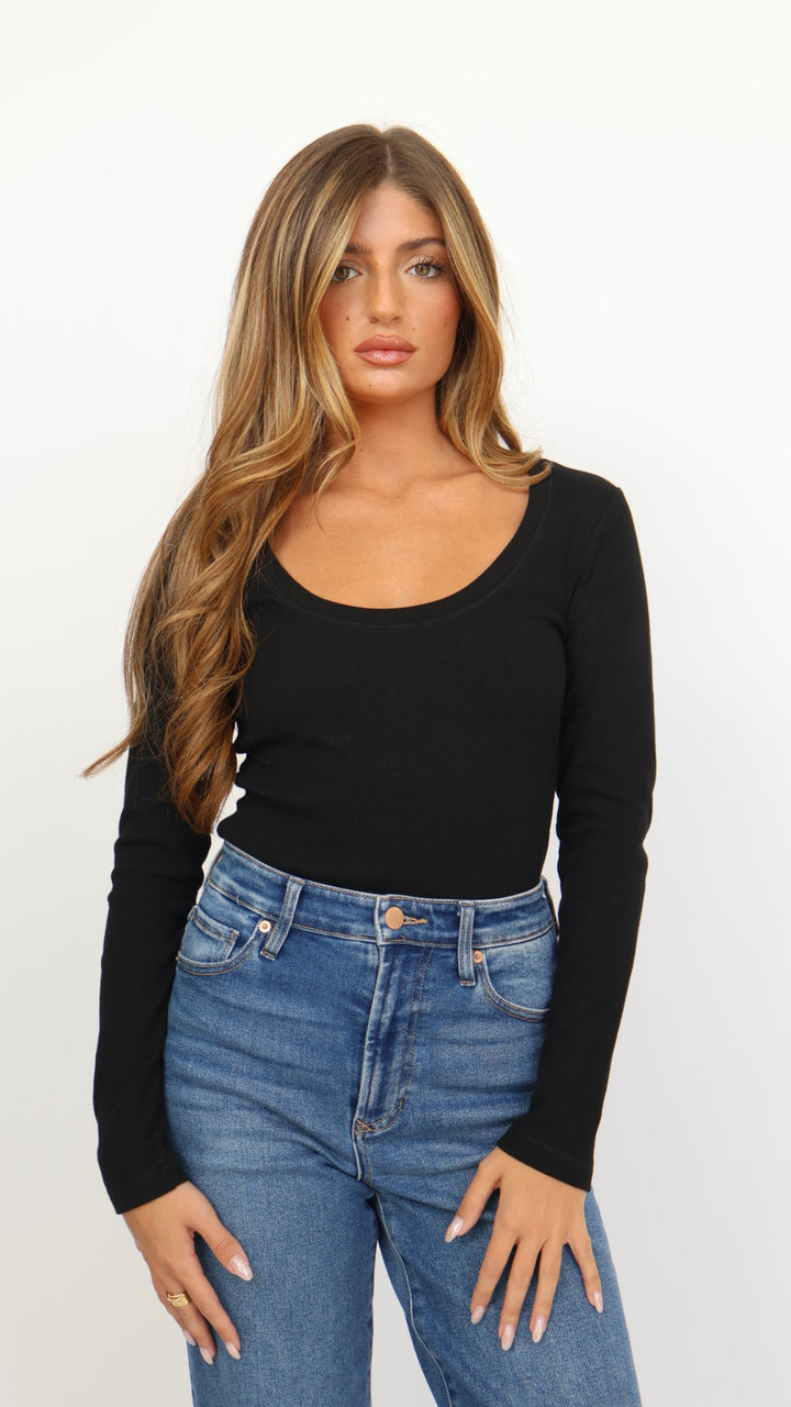 Ribbed Cotton Scoop Neck Long Sleeve Top