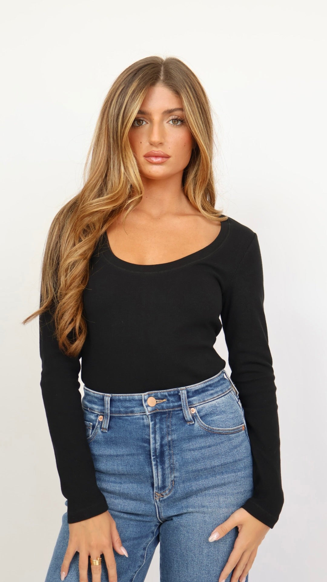 Ribbed Cotton Scoop Neck Long Sleeve Top