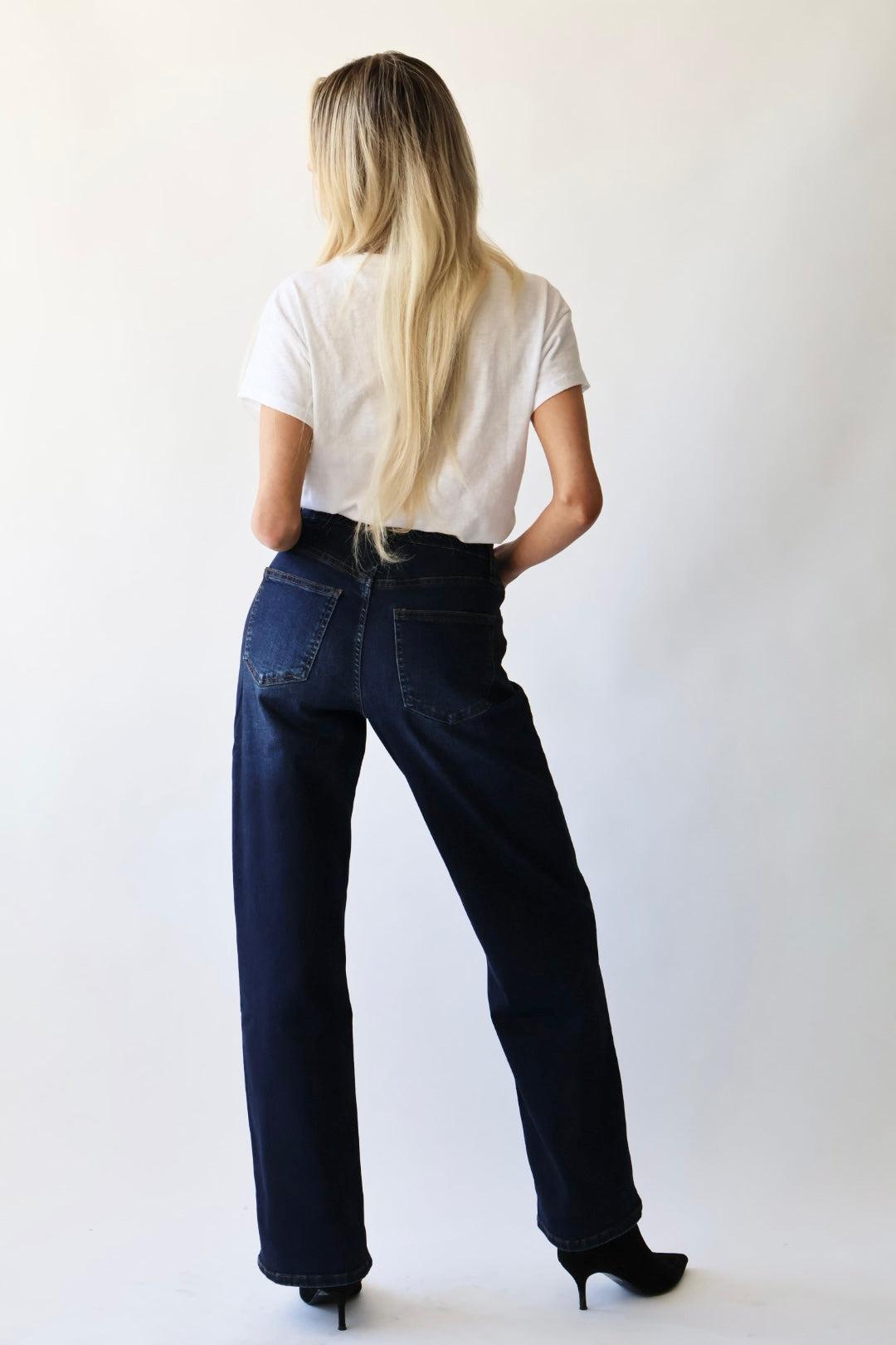 Vintage Loose Fit Wide Leg Jean