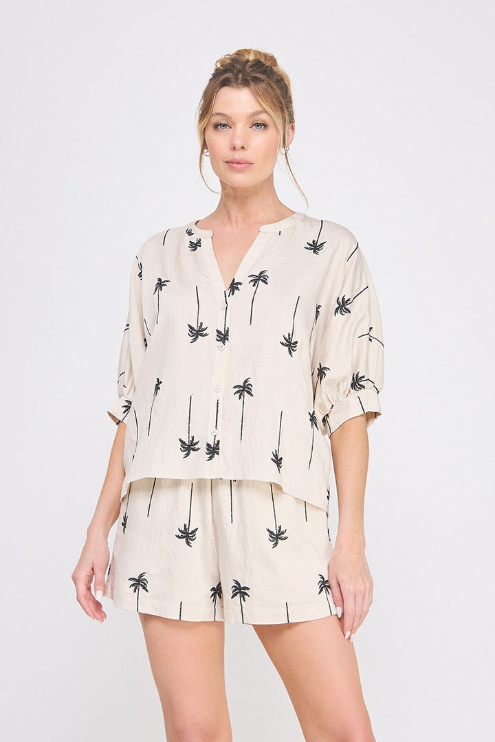 Embroidered Palm Tree Elastic Tie Waist Shorts