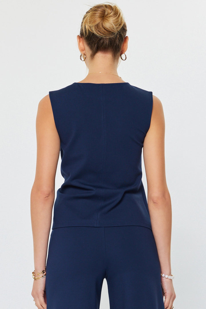 Twist Detail Sleeveless Top