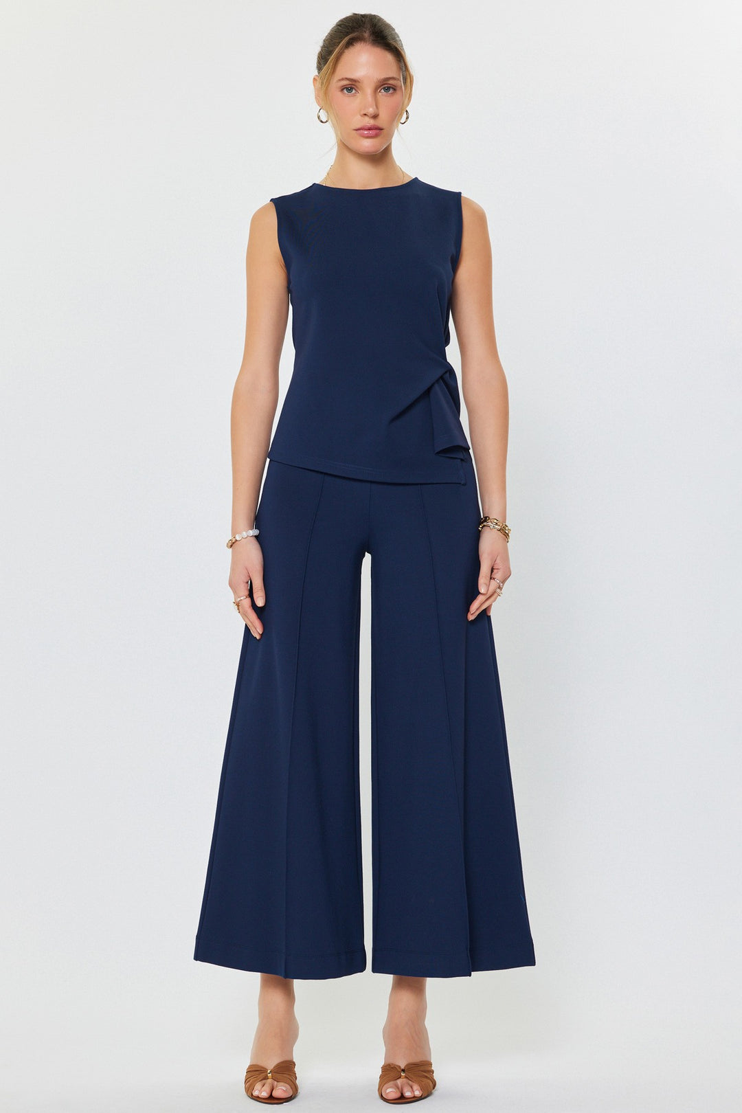 Twist Detail Sleeveless Top