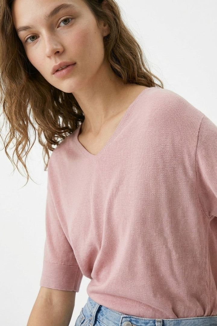 V-neck Short Sleeve Knit Top