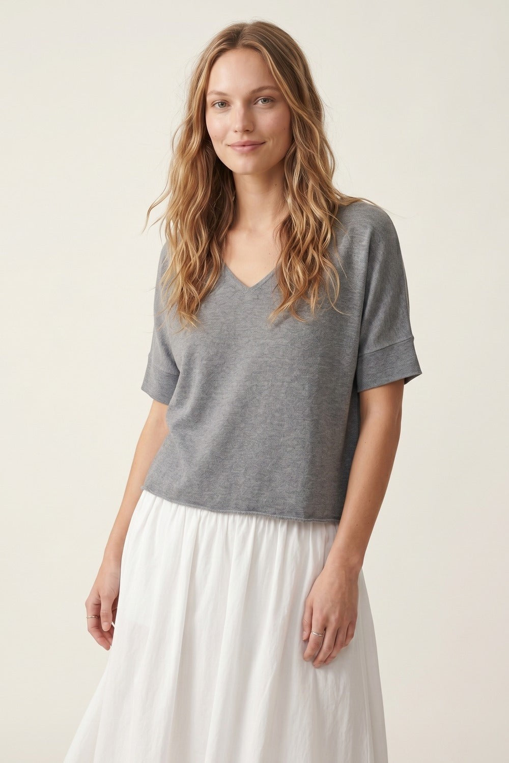 V-neck Short Sleeve Knit Top