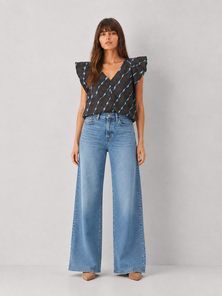Abstract Geo Flutter Sleeve Blouse
