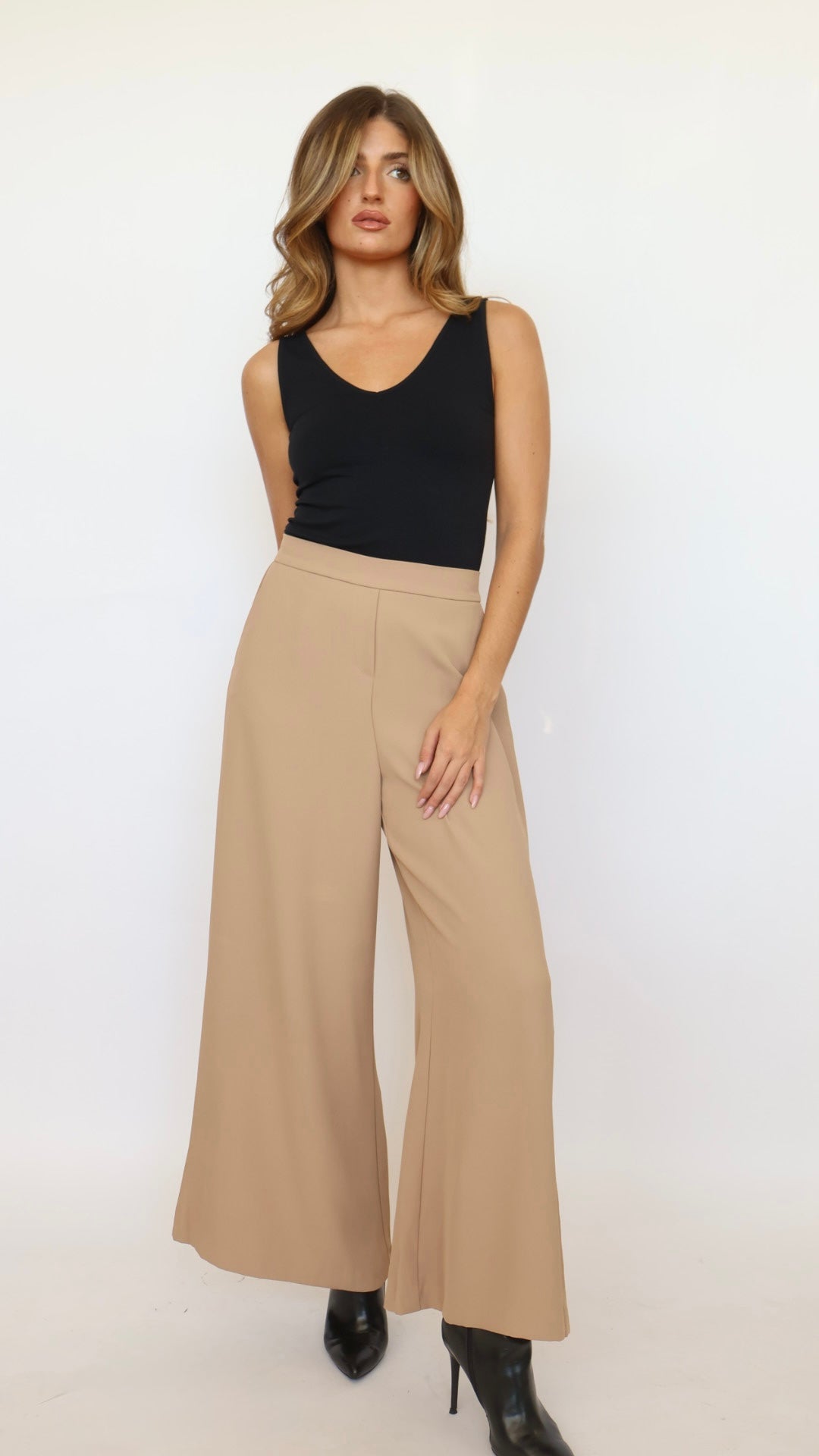 Pull-on Wide Leg Pants