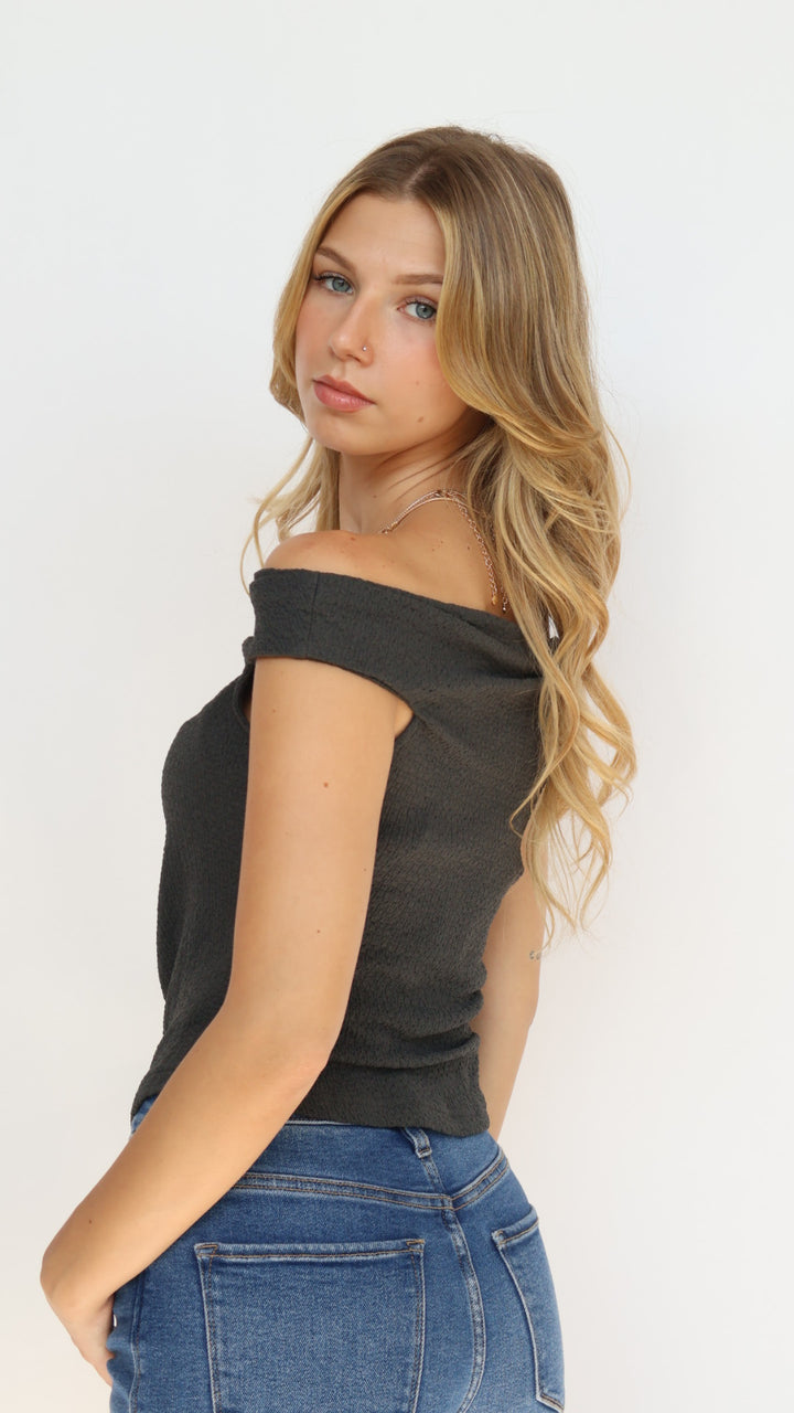 ASTR Lindy Off Shoulder Top