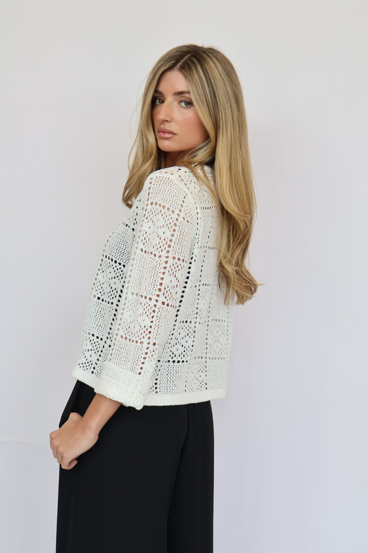 Sleevless Crew Neck Button Down Cardigan