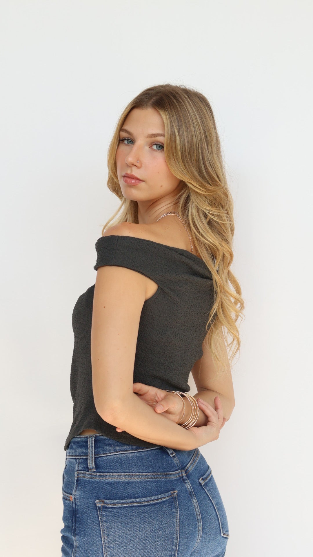 ASTR Lindy Off Shoulder Top