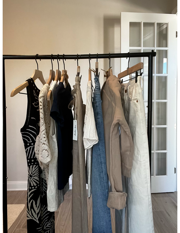 8 Neutral Outfits to Mix & Match For Spring