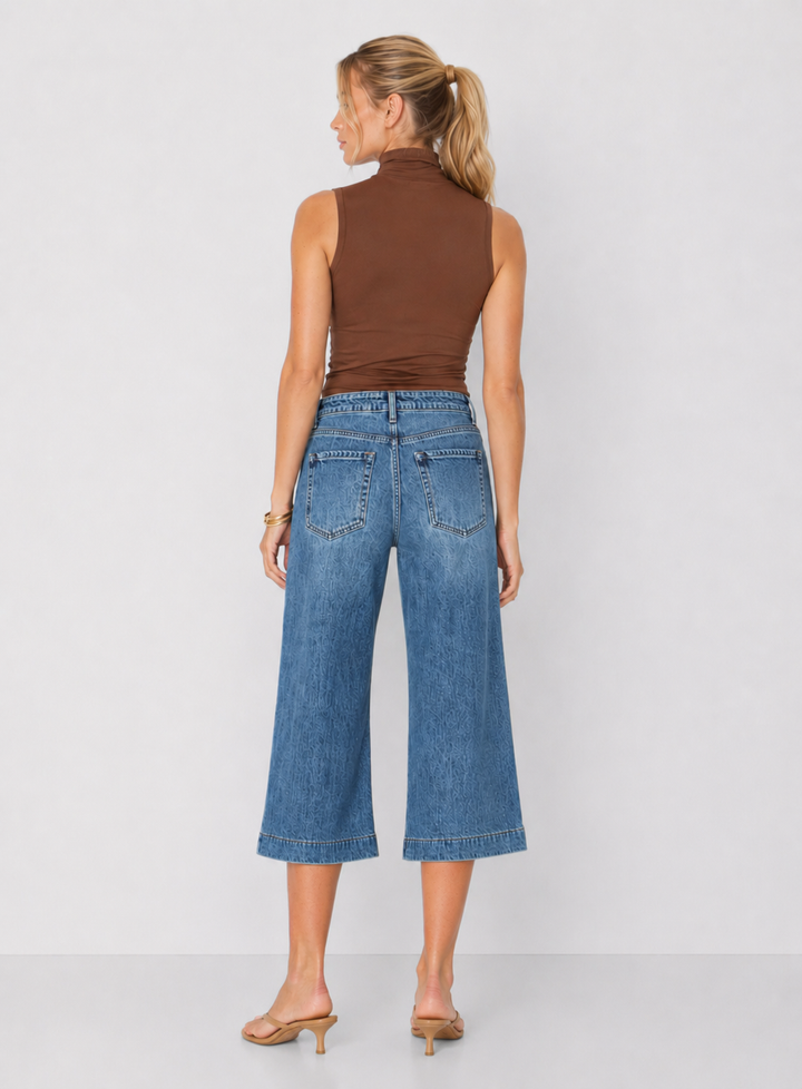 Just Black Denim Side Seam Wide Capri Jeans
