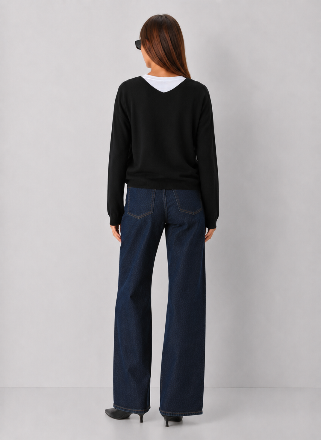 V-Neck One Size Light weight Knit Sweater