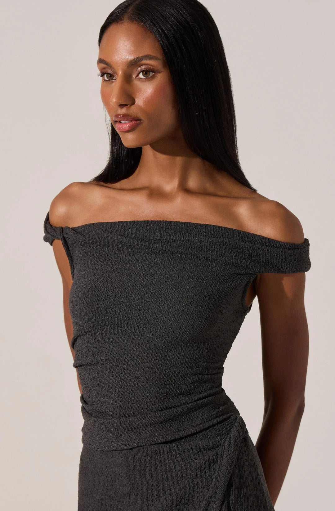 ASTR Lindy Off Shoulder Top