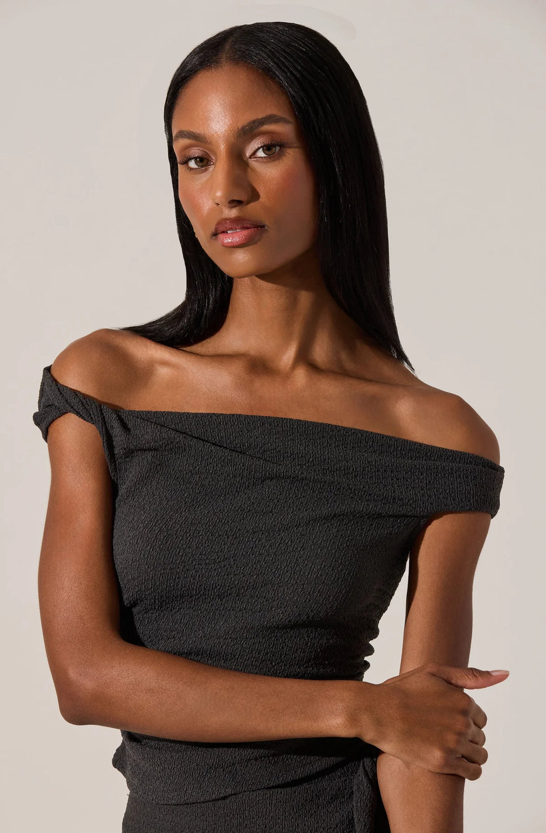 ASTR Lindy Off Shoulder Top