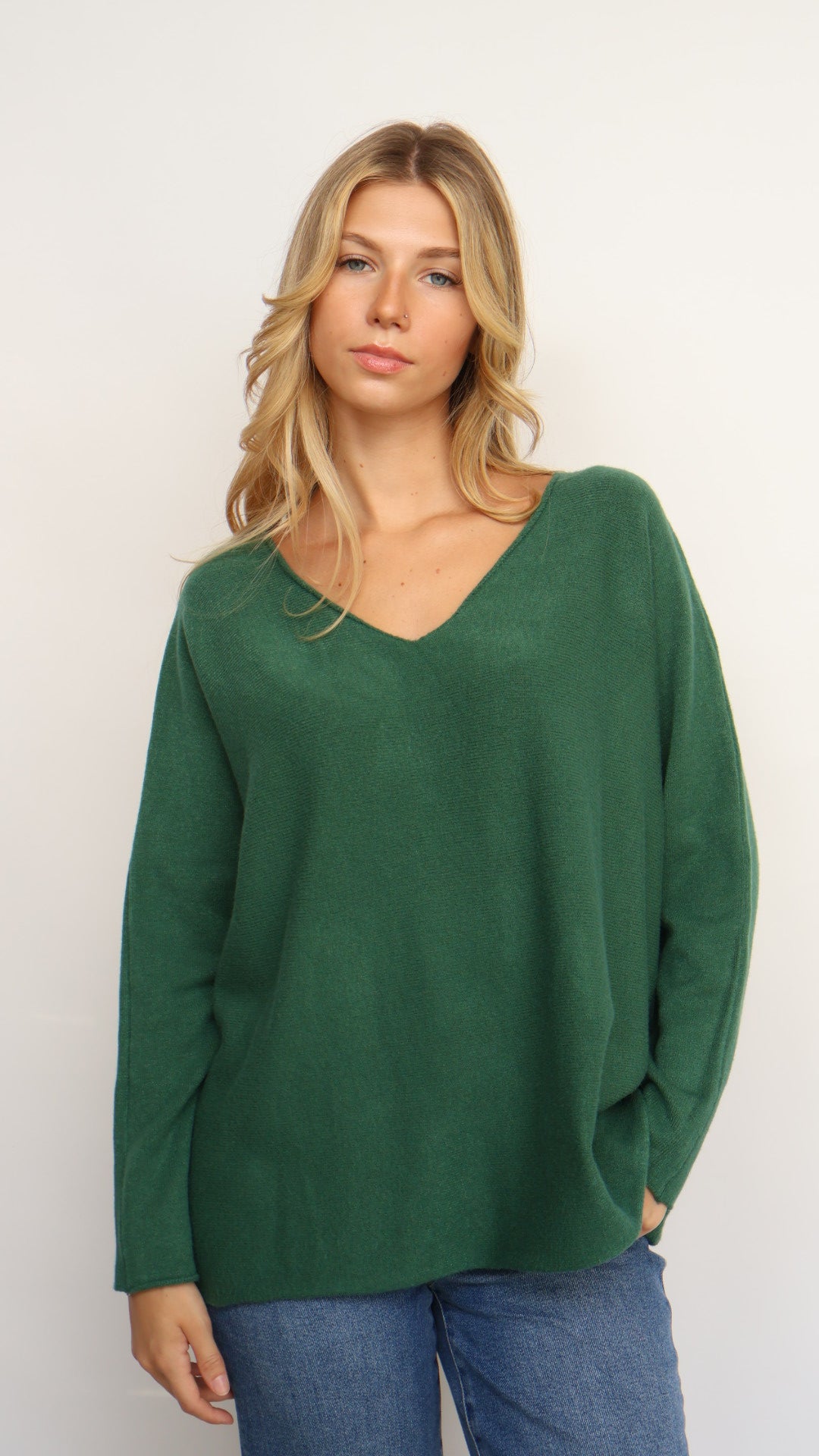 Pinch Butter Soft V-Neck Loose Fit Sweater – Hunter Green