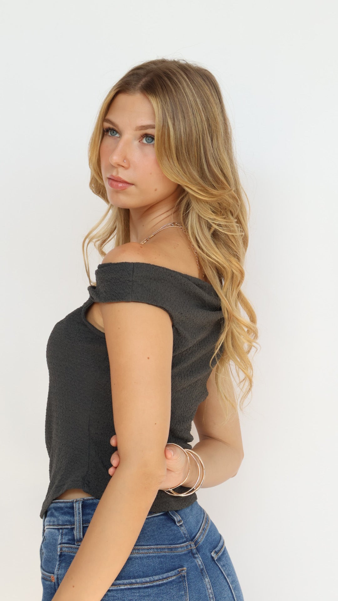 ASTR Lindy Off Shoulder Top
