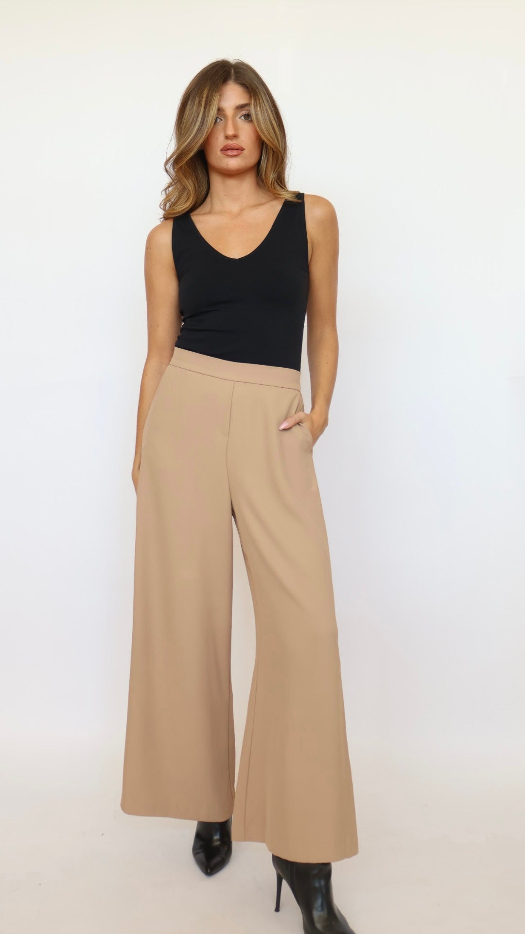 Pull-on Wide Leg Pants