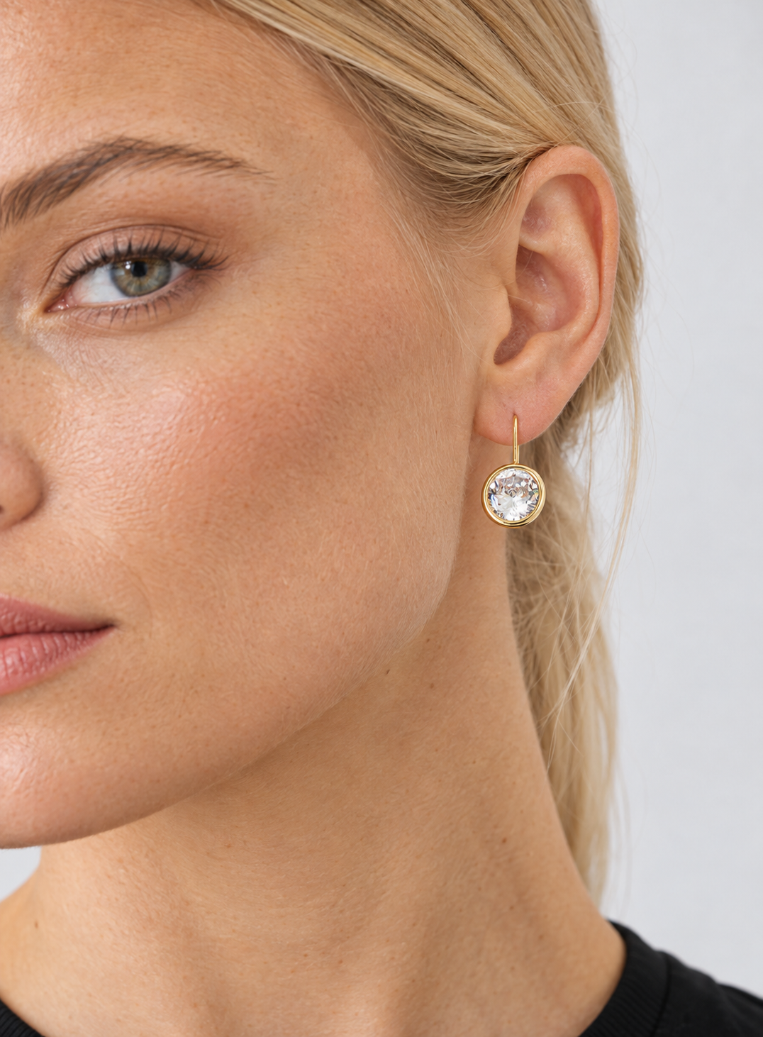 Crystal Dangle Earring