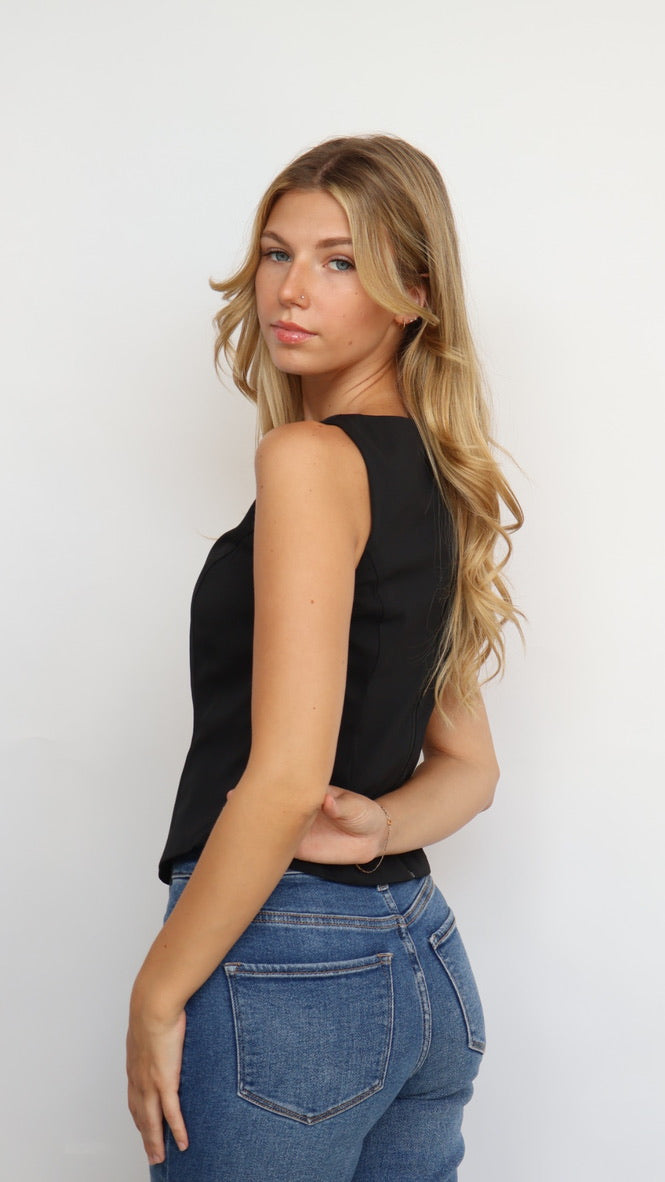 Structured Boat Neck Dress Top