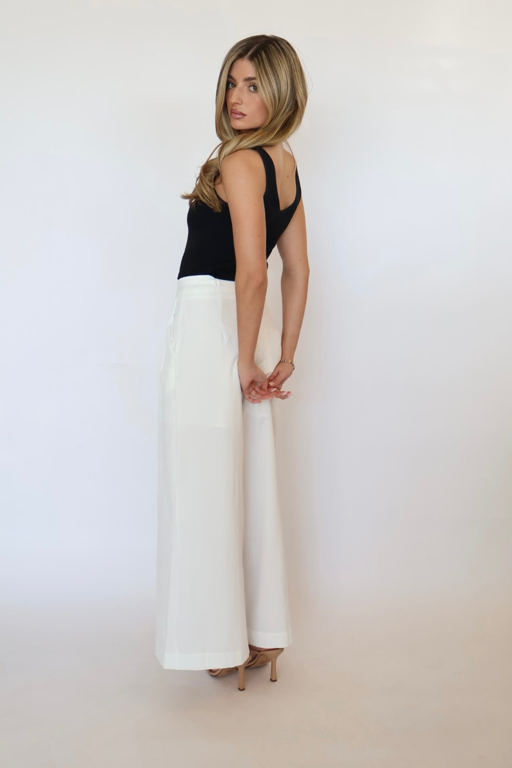 Pleated Detail Wide Leg Pants