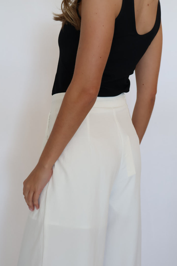Pleated Detail Wide Leg Pants