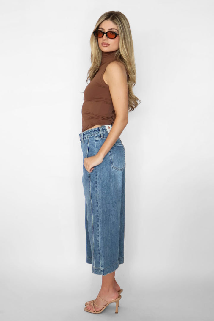 Just Black Denim Side Seam Wide Capri Jeans