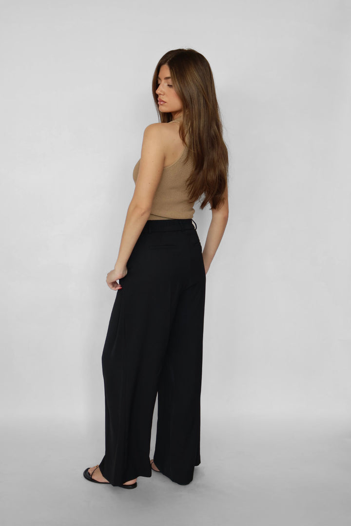 Cropped Collared Ribbed Top