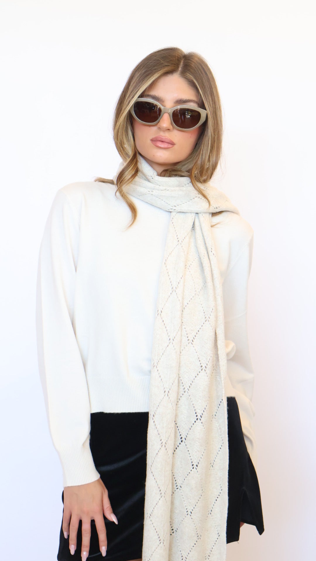 Diamond Pattern Solid Knit Winter Scarf