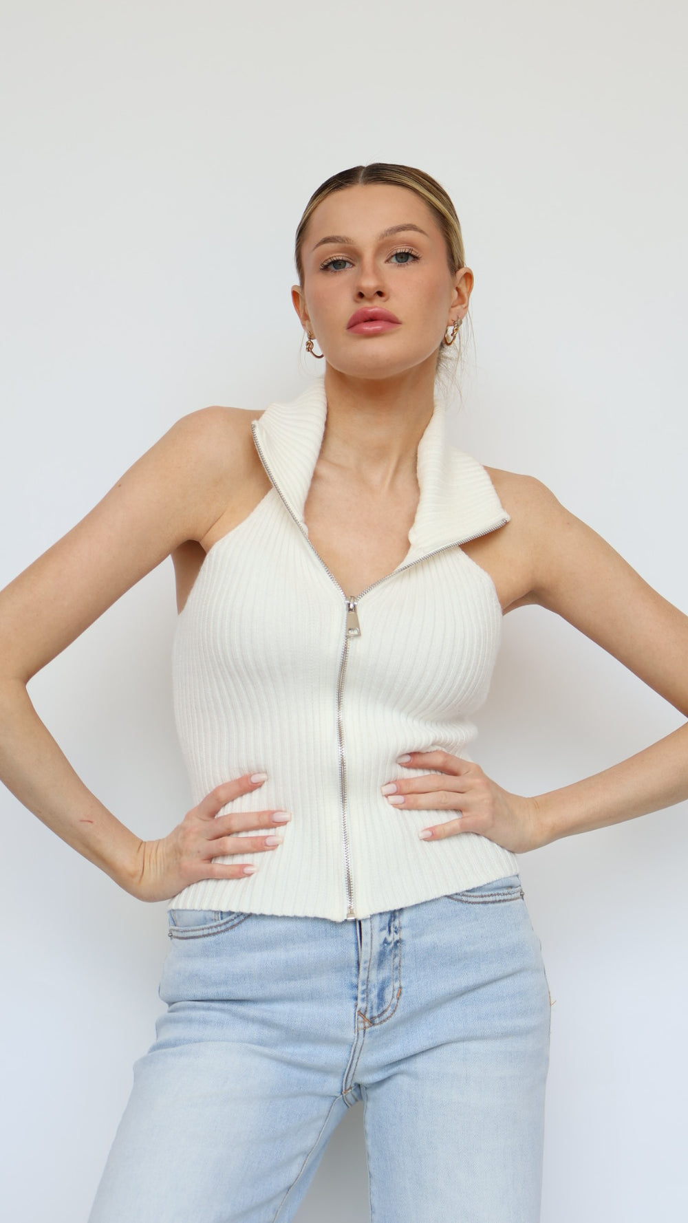 Sleeveless Full Zip Knit