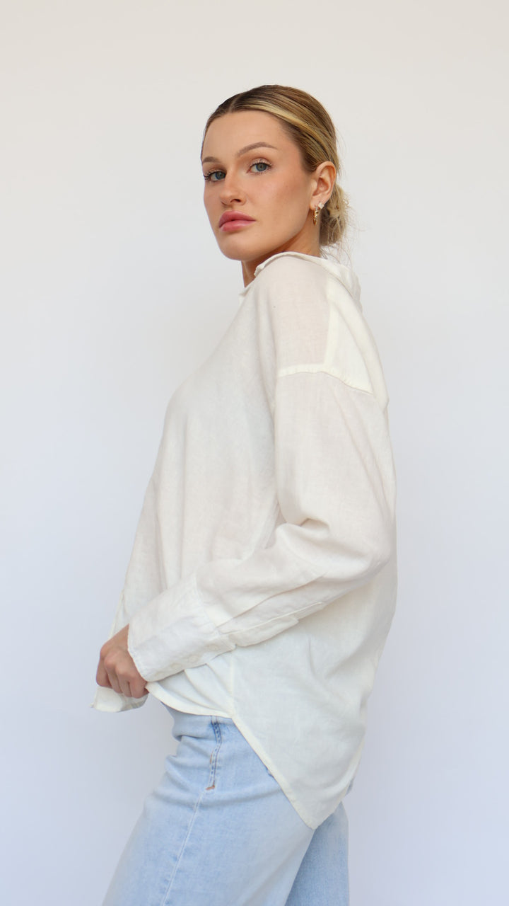 Maxime Classic White Linen Button Down