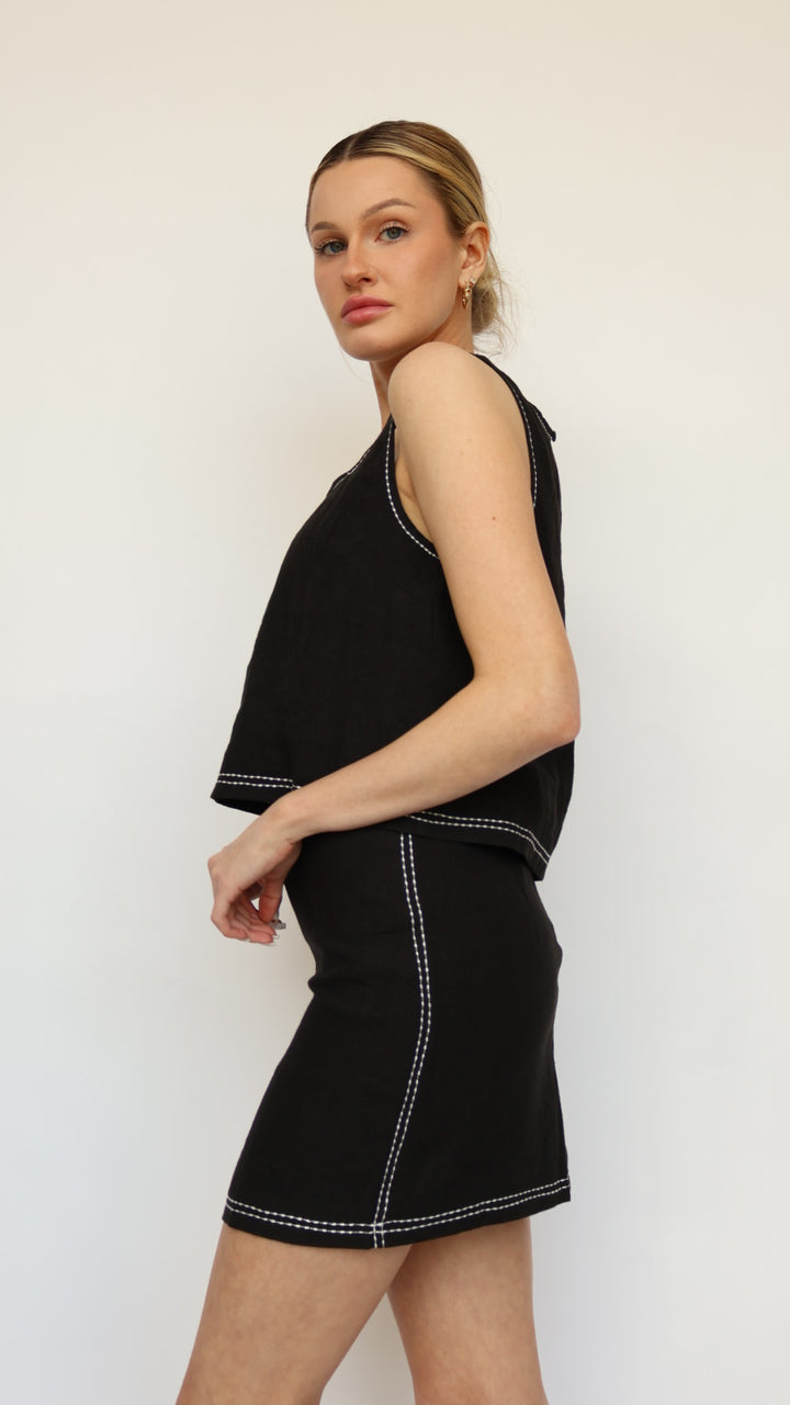 Taby Contrast Stitch Top