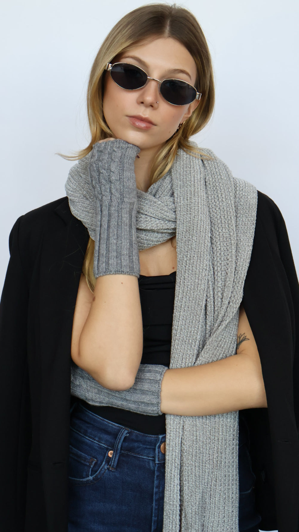 Cable Knit Fingerless Gloves