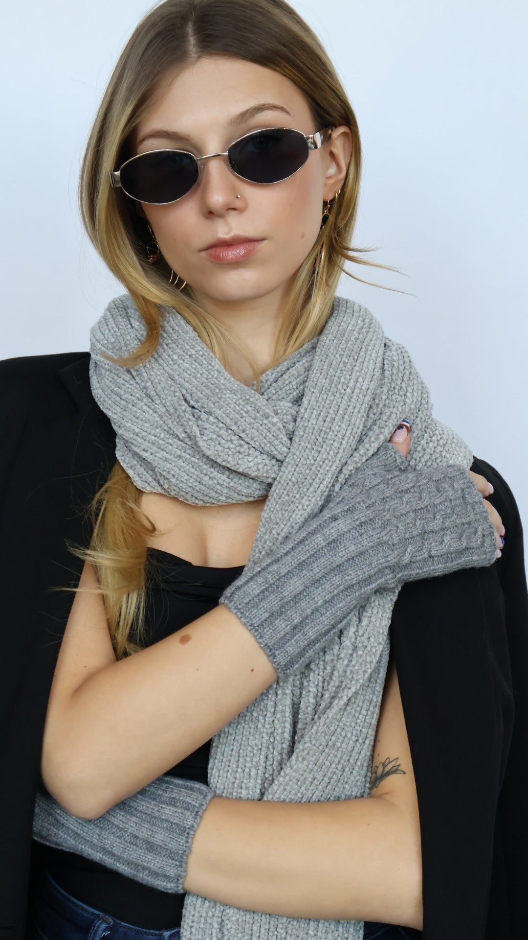 Cable Knit Fingerless Gloves