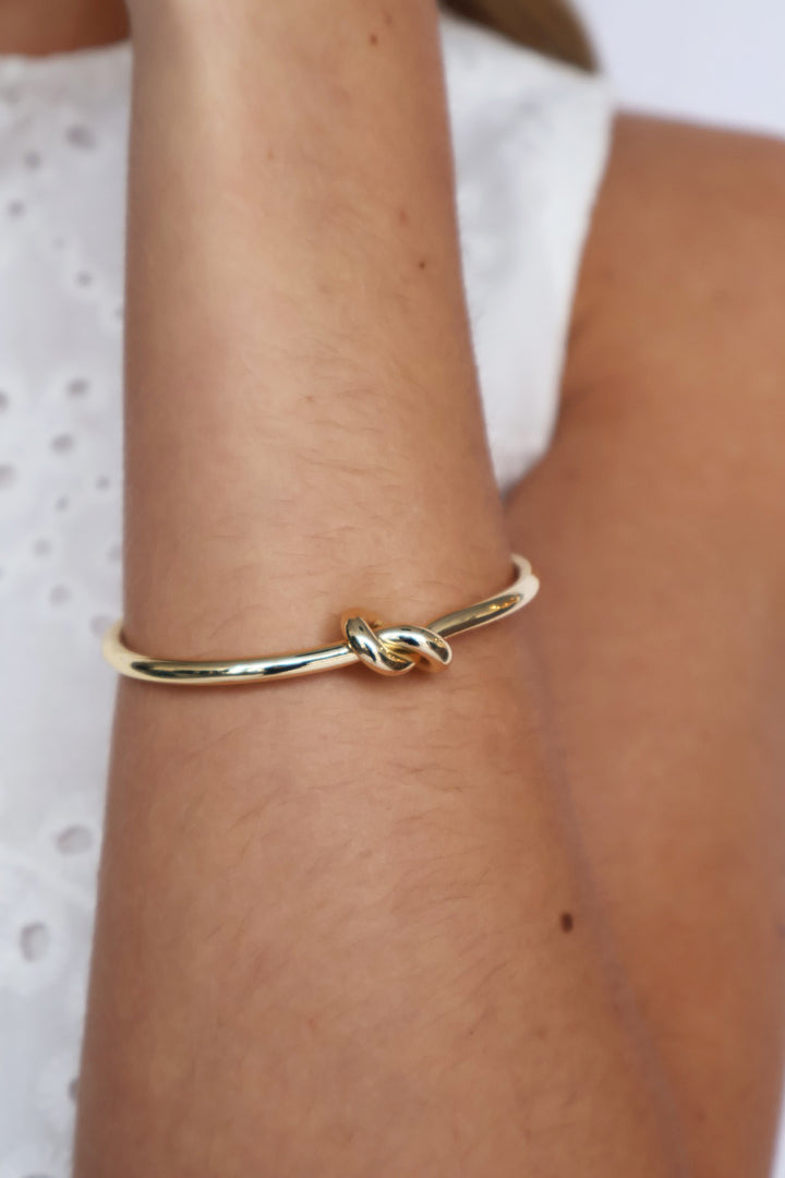 Knot Cut Off Bracelet