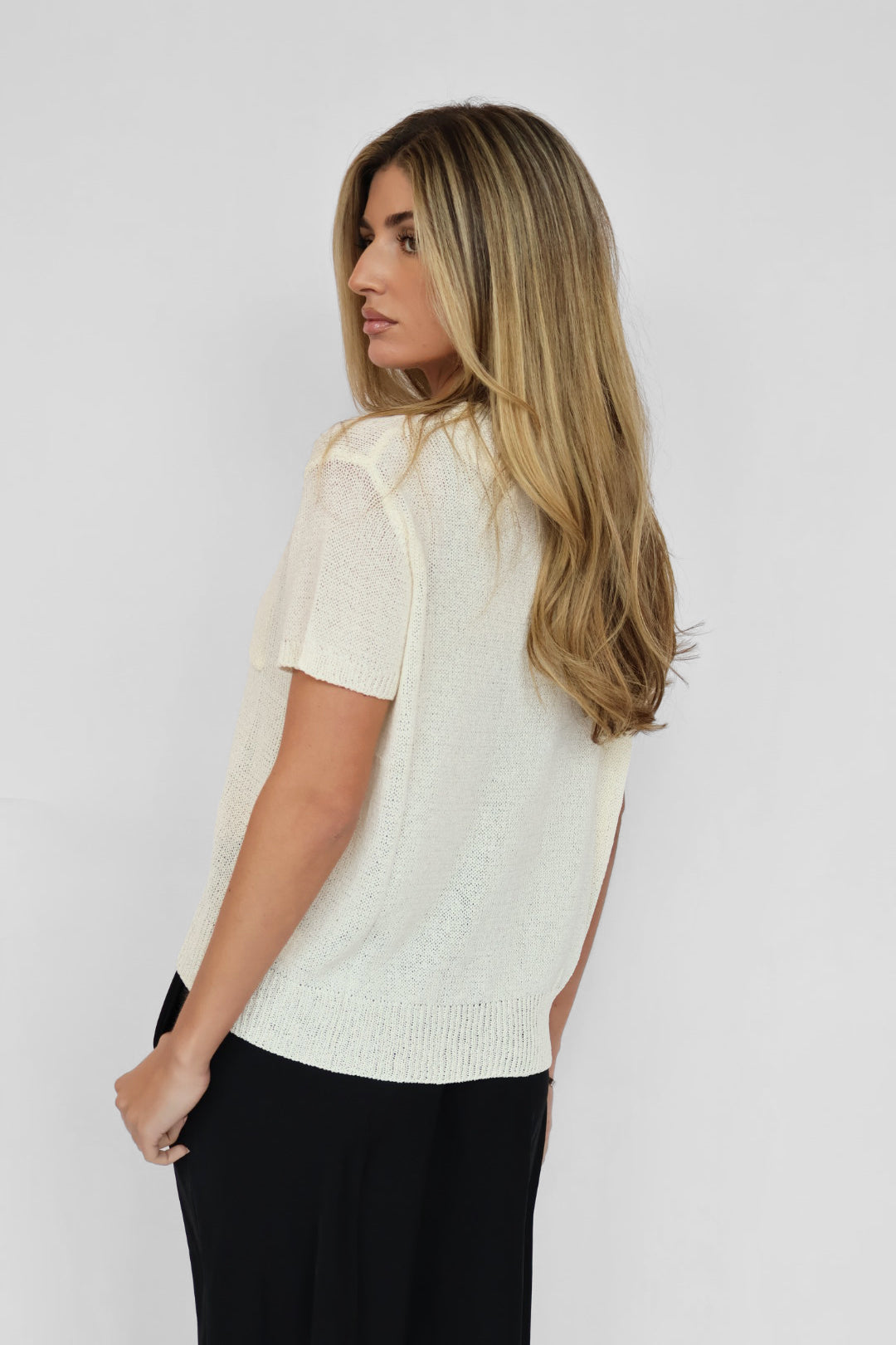 Short Sleeve Light Sweater Knit Top