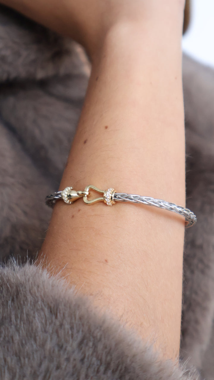 Clasp Closure Bracelet