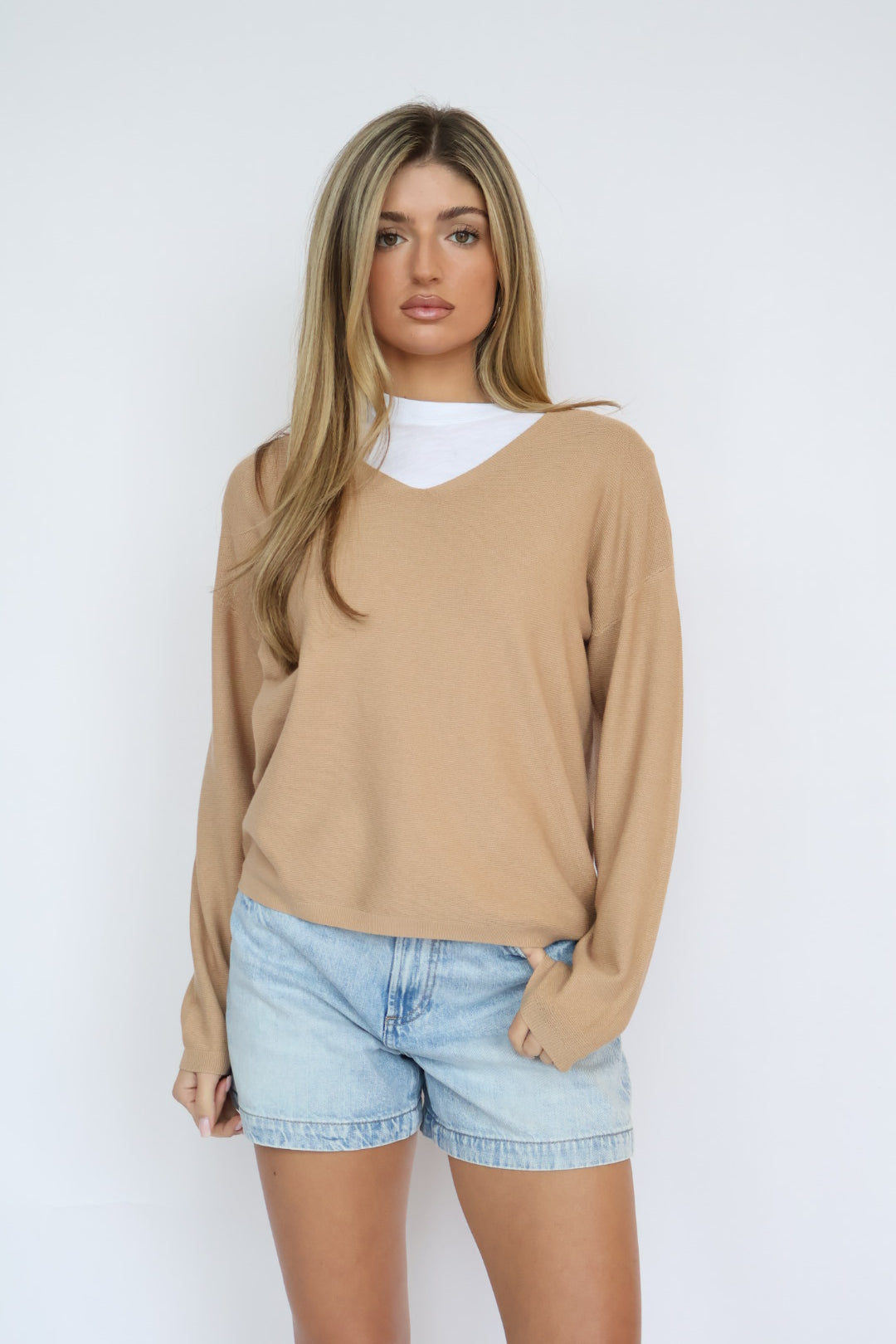 Camel V-Neck One Size Light weight Knit Sweater