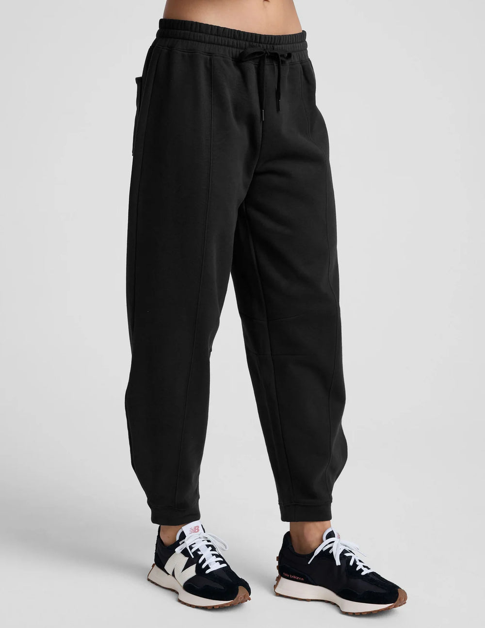 Beyond Yoga Luxe Fleece Barrel Sweatpants