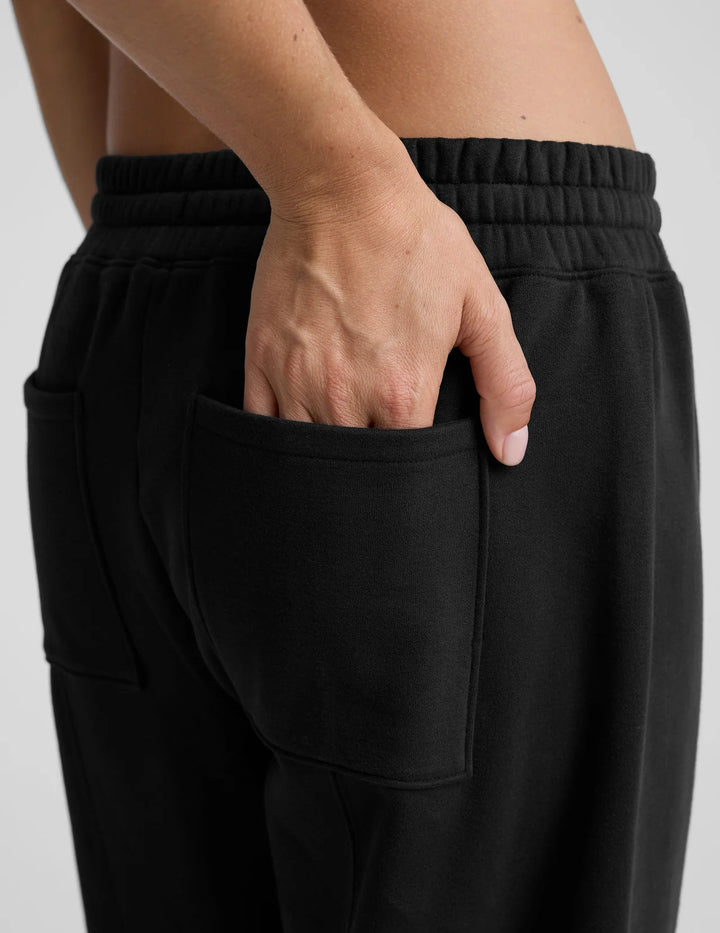 Beyond Yoga Luxe Fleece Barrel Sweatpants