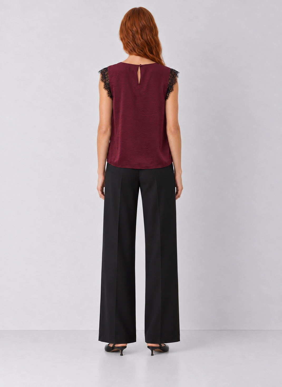Lace Trim Sleeveless Blouse