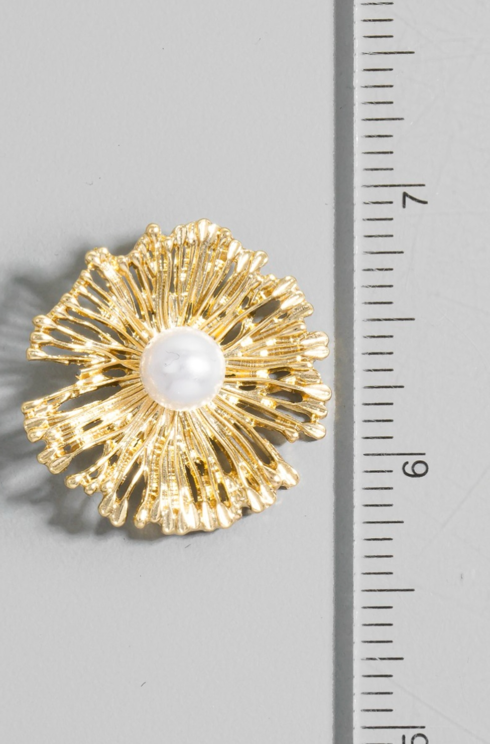 Taby Pearl Earring