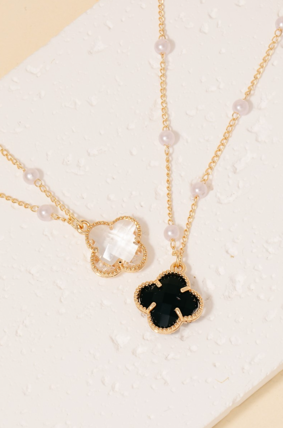 Glass Clover Pendant Pearl Beaded Necklace
