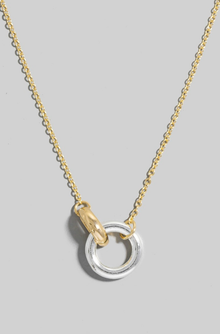 Marvin Pendant Chain Necklace