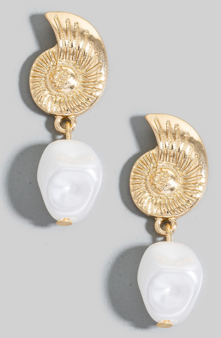 Shell Earring