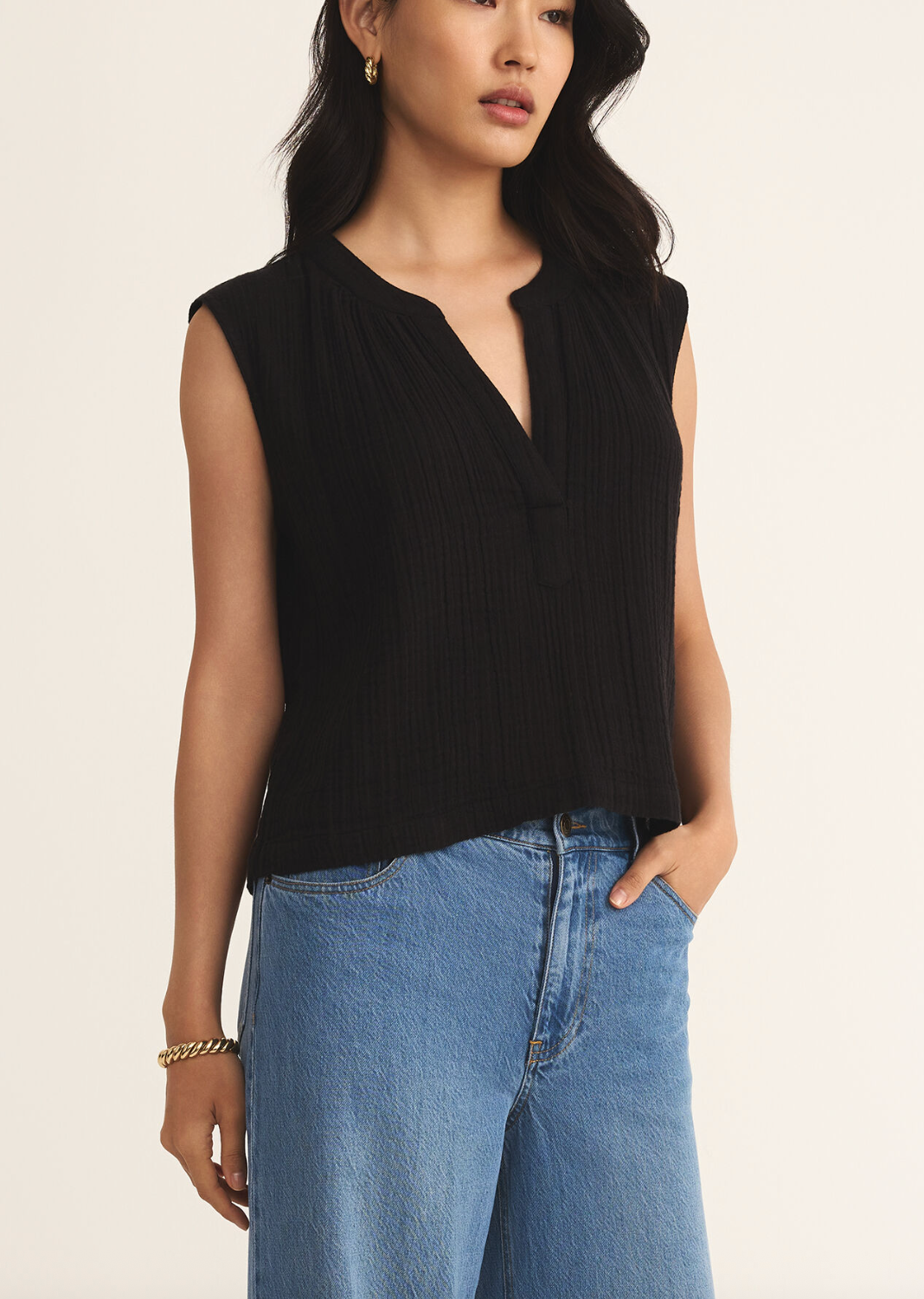 Cliffside V-Neck Airy Top